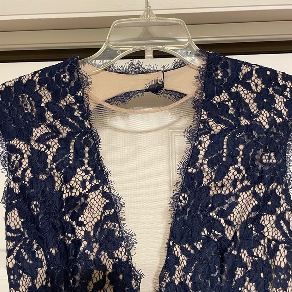 Aidan Mattox Navy Lace Overlay Cocktail Dress - Size 2 - Picture 4 of 9